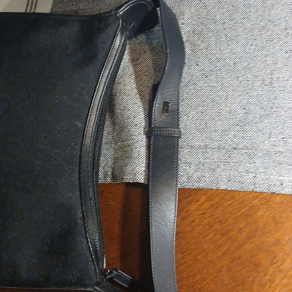 Authentic Gucci Black Hand Bag - Picture 10 of 16